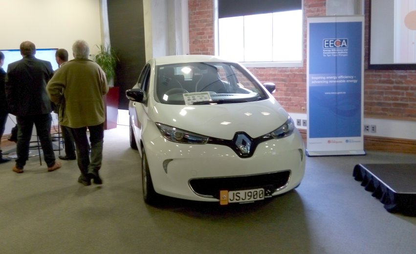 New Zealand gets first Renault Zoé glimpse at Leading the Charge event in Wellington